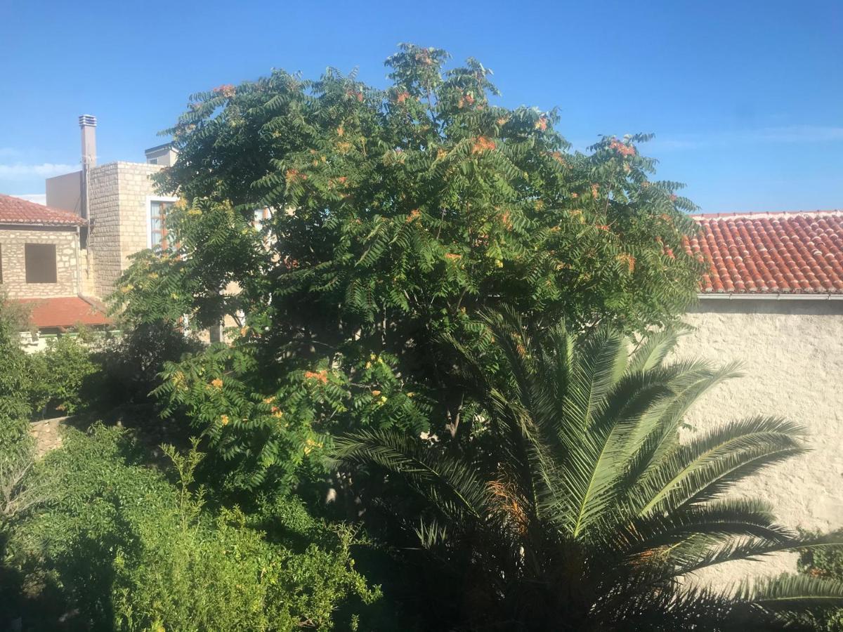 Apartments Gusar Ulcinj Exterior foto