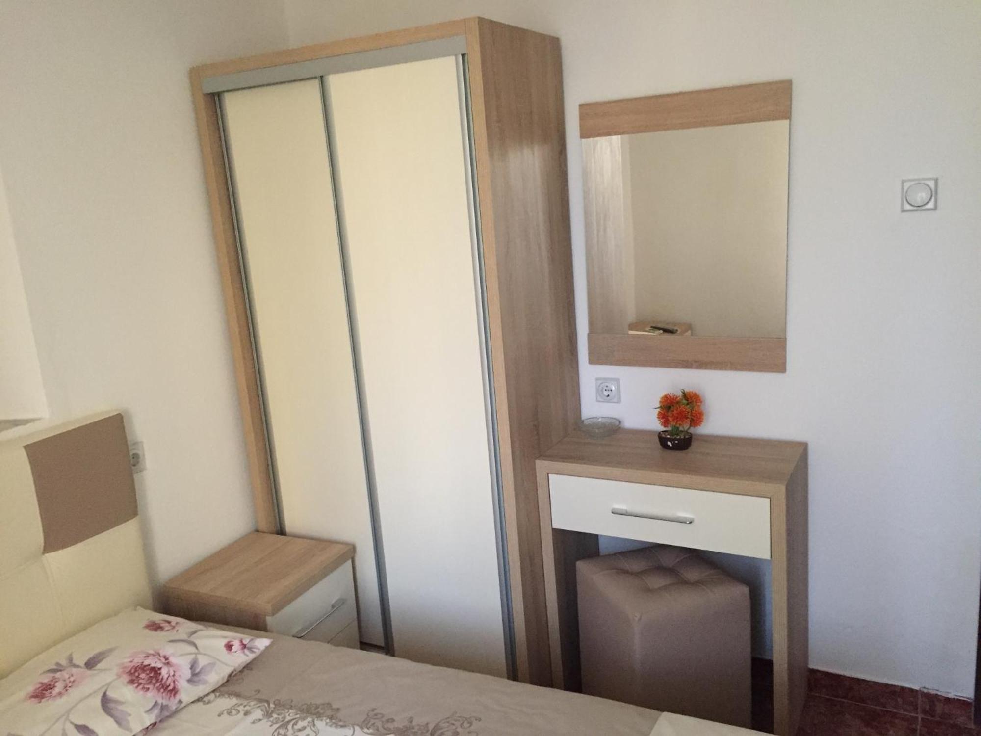 Apartments Gusar Ulcinj Exterior foto