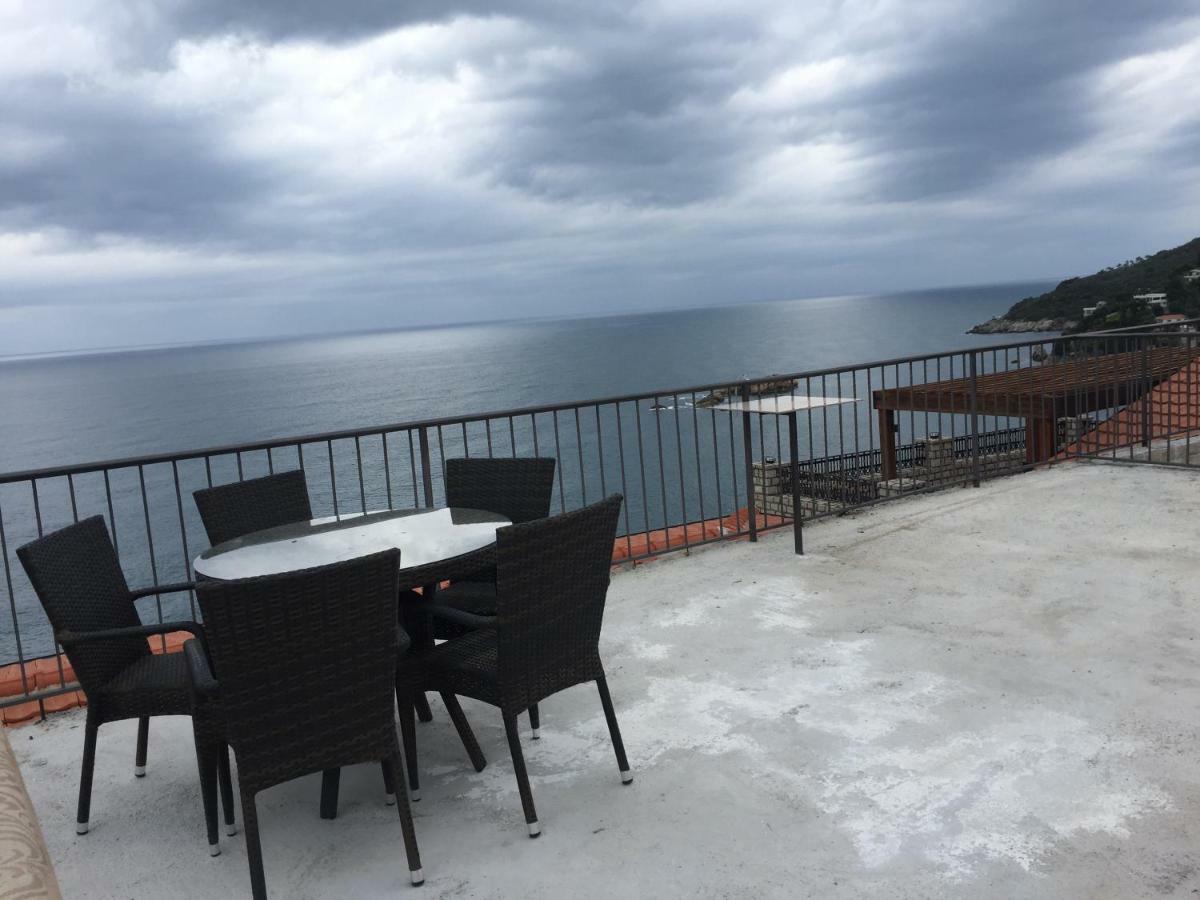Apartments Gusar Ulcinj Exterior foto