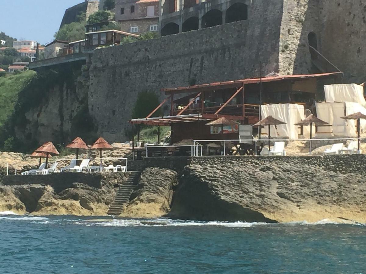 Apartments Gusar Ulcinj Exterior foto