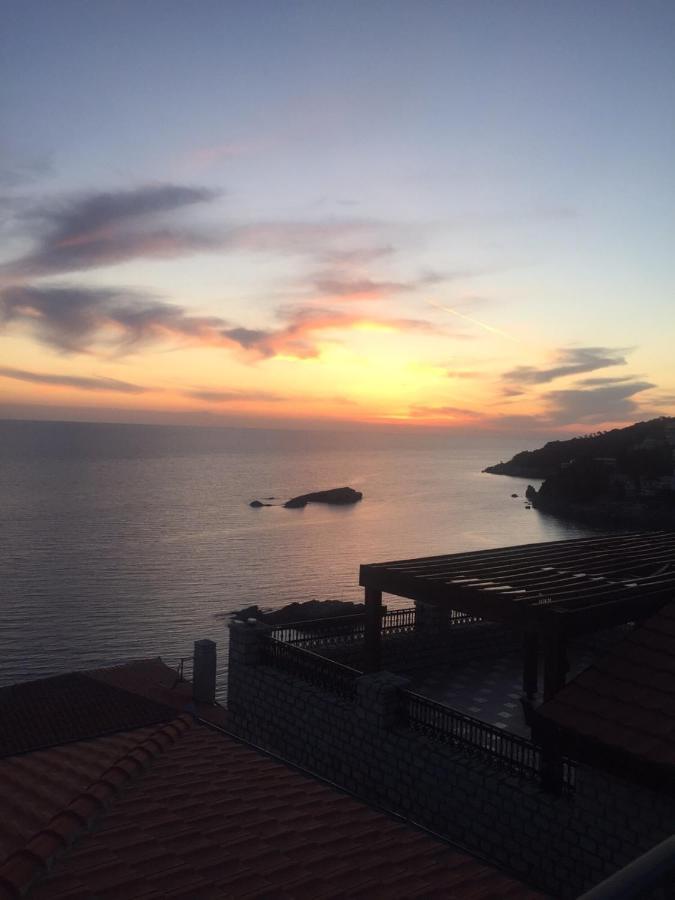 Apartments Gusar Ulcinj Exterior foto
